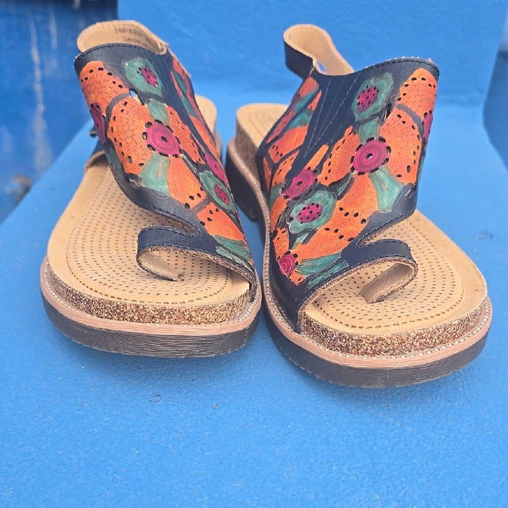 Spring Step Multicolor Floral Sandals - Picture 8 of 8
